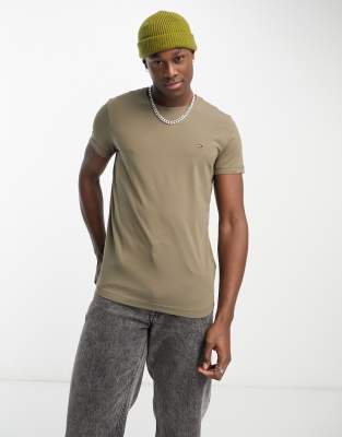 Tommy Hilfiger Tommy Hilfiger flag logo stretch slim fit t-shirt in khaki-Green