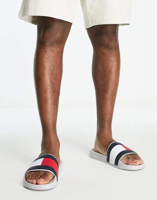 https://images.asos-media.com/products/tommy-hilfiger-flag-pool-slide-in-light-gray/202686831-1-lightgrey?$n_550w$&wid=550&fit=constrain