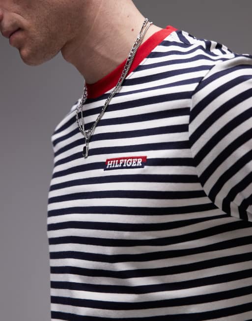 Tommy Hilfiger – Flerfärgad, randig t-shirt med tryck, 3 av 4