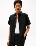 [Tommy Hilfiger] Tommy Hilfiger flex poplin short sleeve shirt in black Chest 34 Black