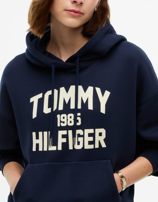 Tommy Hilfiger Flock Varsity-Logo Relaxed-Fleece-Hoodie in Dunkelblau, 3 von 6