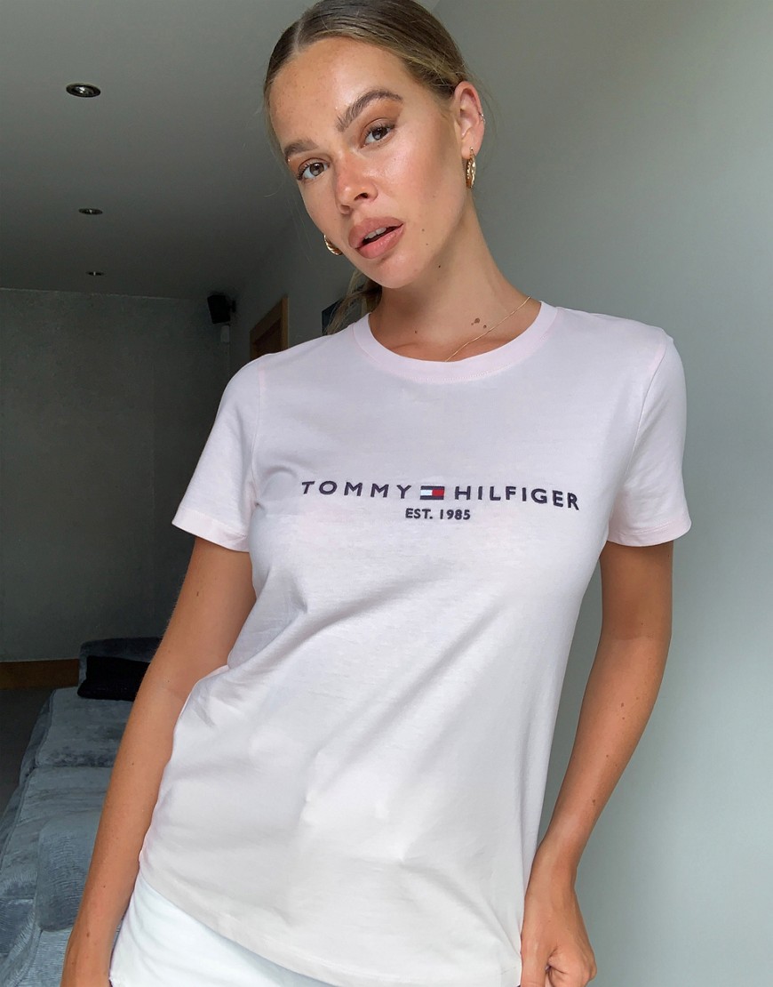 Tommy Hilfiger front logo t-shirt in pink