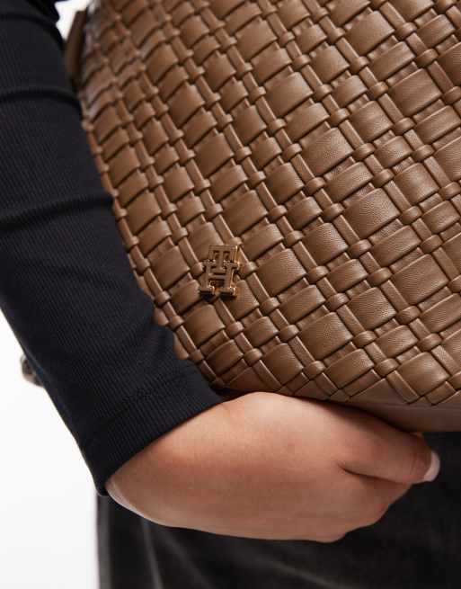 Tommy Hilfiger – Geflochtene Schulter-Bucket-Bag in Braun, 4 von 4