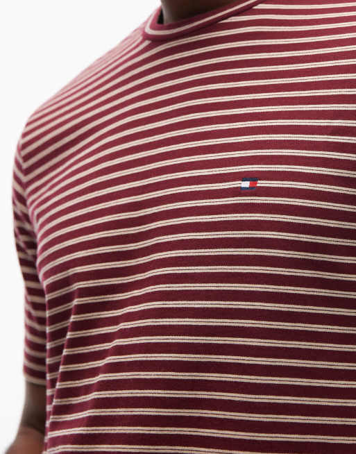 Tommy Hilfiger – Gestreiftes T-Shirt in Rot und Weiß mit Flag-Logo auf der Brust , 5 von 5