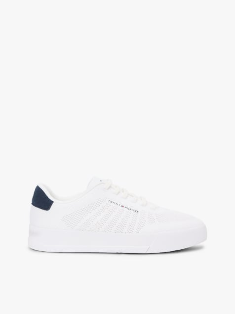 Tommy Hilfiger – Gestrickte Court-Sneaker in Weiß mit Logo - view 1