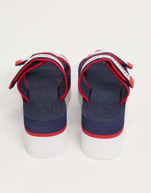 Tommy Hilfiger – Granatowe sportowe sandały na grubej podeszwie, 4 z 4