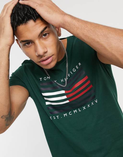 Tommy Hilfiger - Grøn T-shirt med logoflaglinje