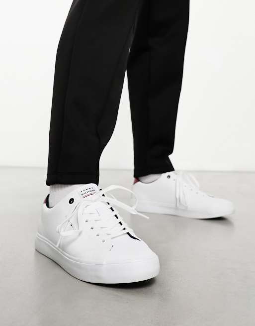 Tommy Hilfiger harlem core leather trainers in white | ASOS