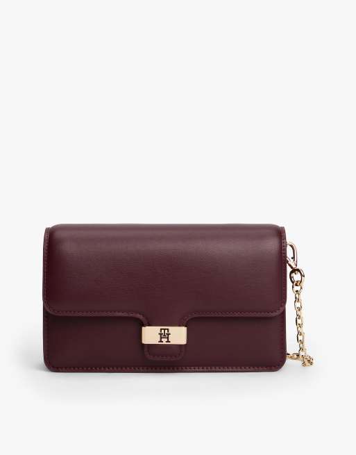 Tommy Hilfiger – Heritage – Clutch in Lilarot mit TH-Monogramm-Plakette