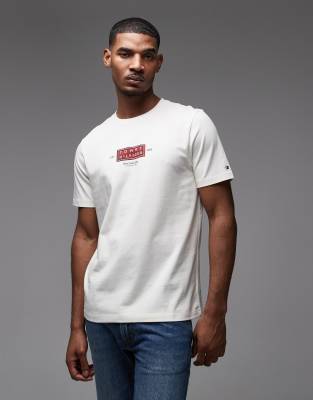 Tommy Hilfiger heritage label t-shirt in cream-White