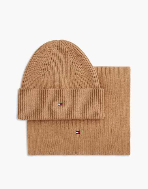 Tommy Hilfiger Hilfiger flag beanie and scarf gift box in safari canvas, 2 of 4
