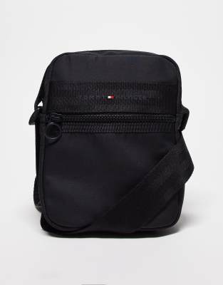 Tommy Hilfiger Tommy Hilfiger horizon mini reporter bag in black
