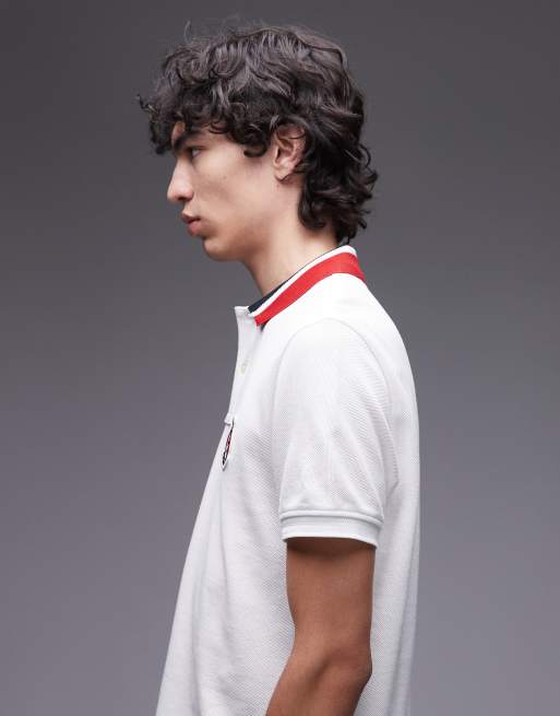 Tommy Hilfiger - Hvid poloskjorte med sildebensmønster og krave samt almindelig pasform, 4 af 5