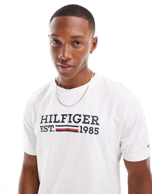 Tommy Hilfiger - Hvid t-shirt med grafik i Regular Fit - Kun hos ASOS