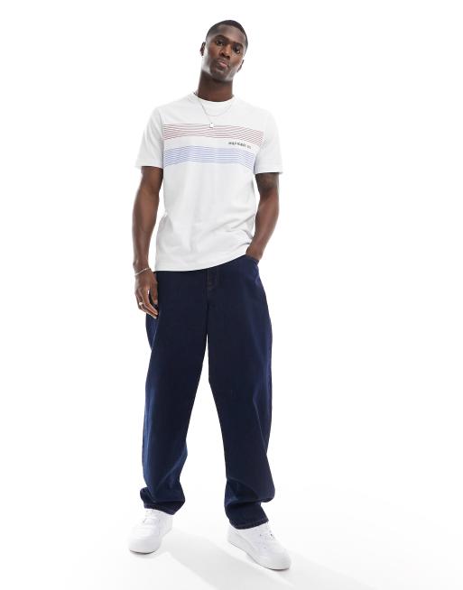 Tommy Hilfiger - Hvid t-shirt med 'Hilfiger 85'-print på brystet, 2 af 4