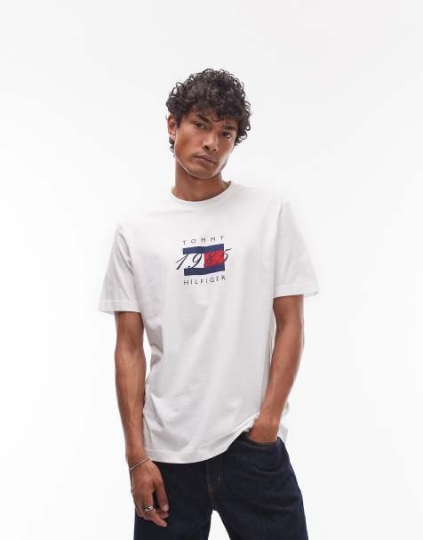 Tommy Hilfiger - Hvid T-shirt med lineært flaglogo - view 1
