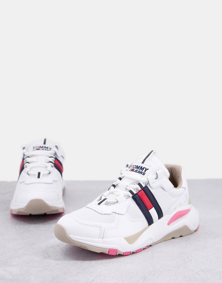 Tommy Hilfiger icon signature flatform trainers in white-Black