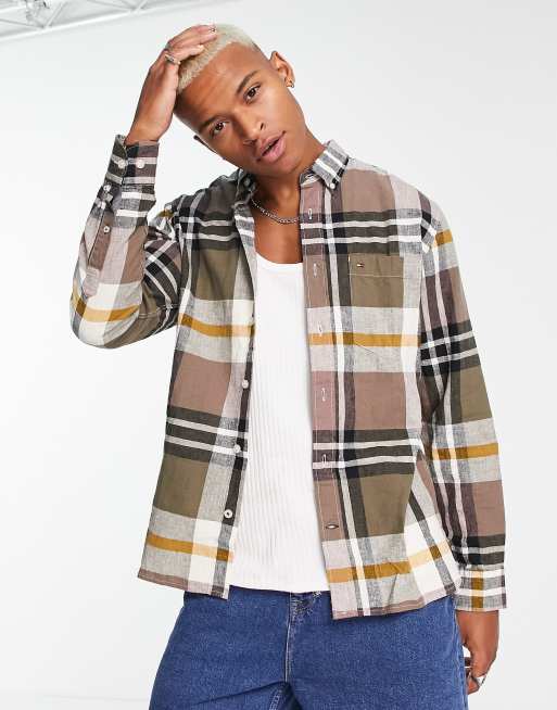 Tommy Hilfiger – Jasnobrązowa koszula o regularnym kroju z mieszanki lnu i bawełny w dużą jasnobrązową kratę