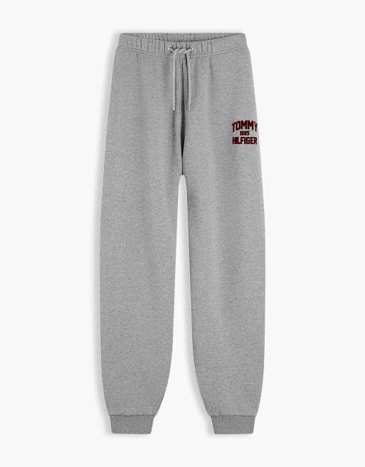 Tommy Hilfiger Jogger mit Flock-Logo im College-Stil und Bündchen in mittelgrau meliert, 5 von 6