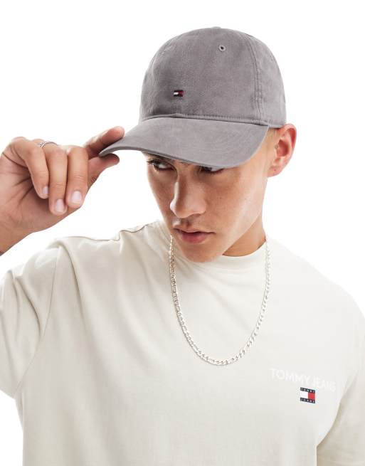 Tommy Hilfiger – Kamiennobeżowa czapka z daszkiem z flagą