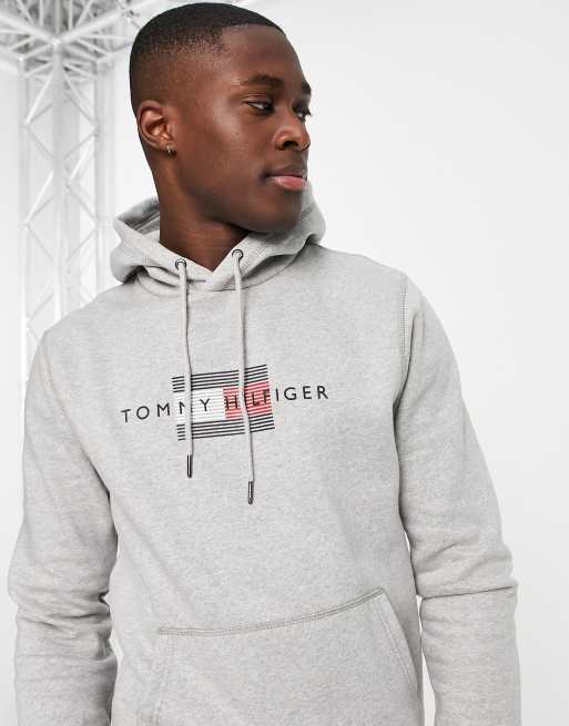 Tommy Hilfiger – Kapuzenpullover in Grau mit liniertem Flaggenlogo