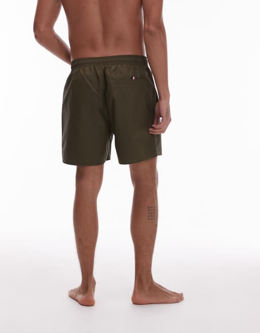 Tommy Hilfiger – Khakigröna badshorts med dragsko och logga på sidan, 3 av 4