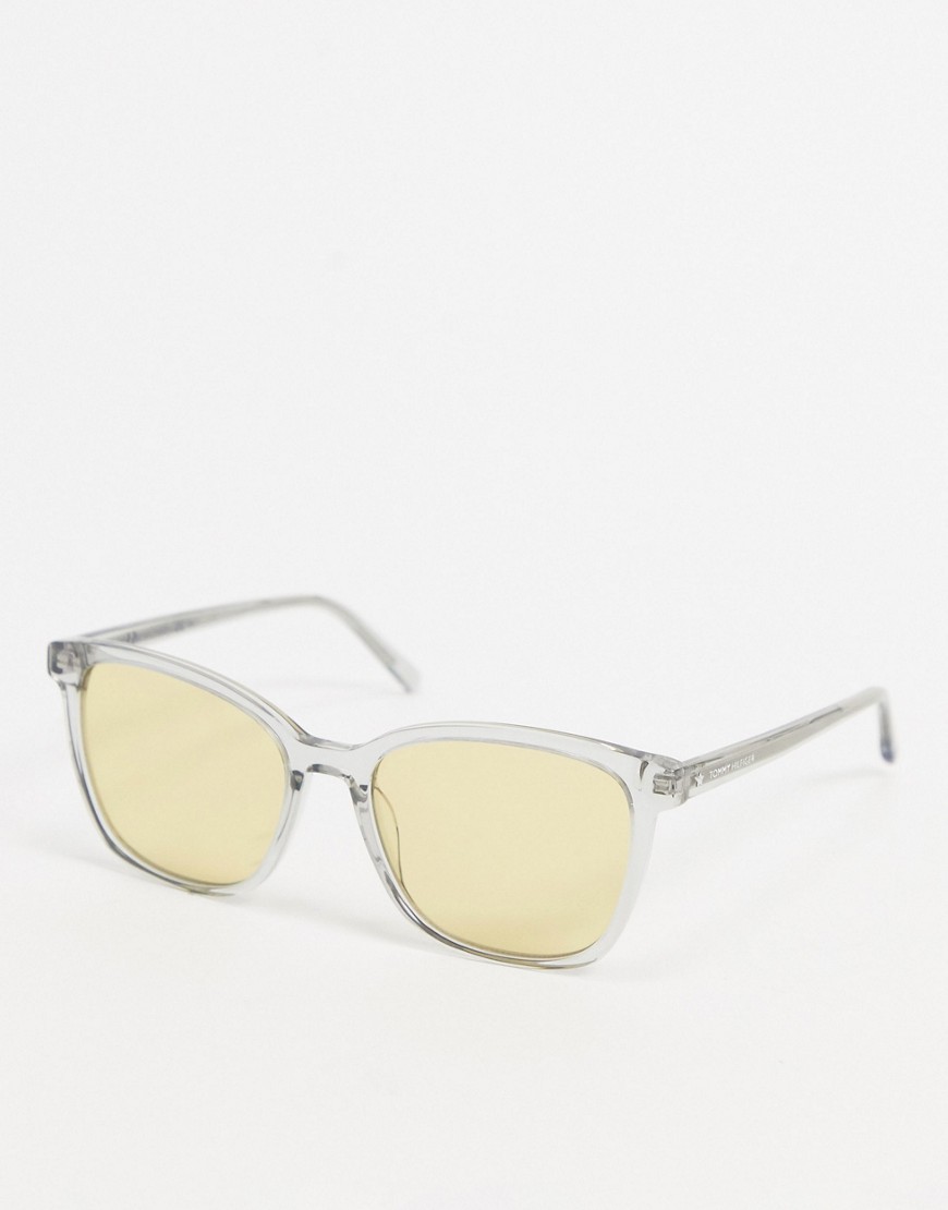 Tommy Hilfiger – Klara solglasögon med gula bågar-Genomskinlig