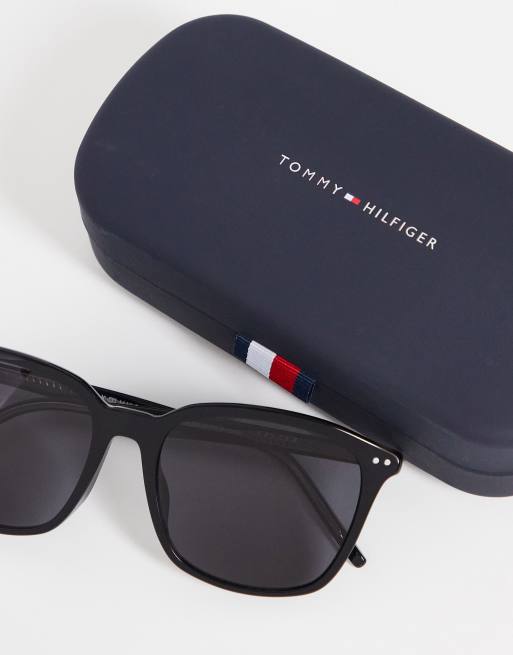 Tommy Hilfiger - Klassieke retro zonnebril in zwart, 3 van 4