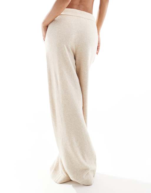 Tommy Hilfiger knitted lounge knit pants with logo tab detail in beige, 4 of 4