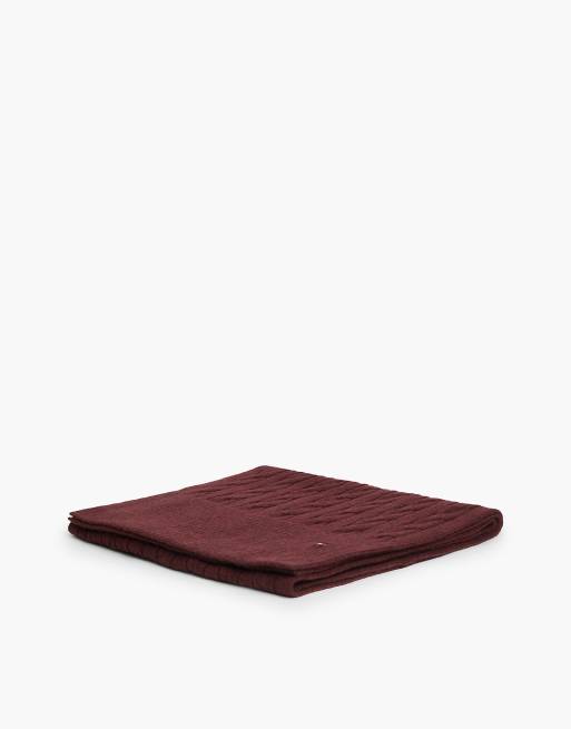 Tommy Hilfiger Lambswool blend cable knit scarf in deep burgundy, 3 of 4