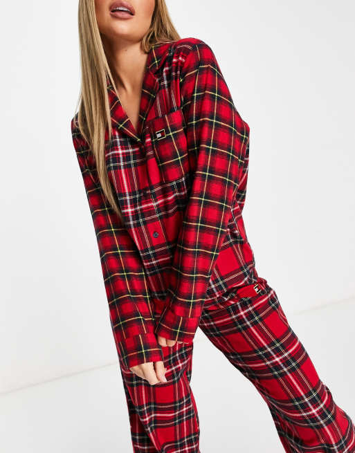 weer erts Subtropisch Tommy Hilfiger - Lange pyjama van biologisch katoen in flanel met  reverskraag in rode ruitjesprint | ASOS