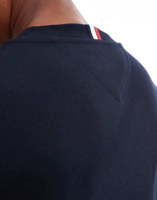 Tommy Hilfiger large logo T-shirt in navy - Exclusive to ASOS, 4 of 4