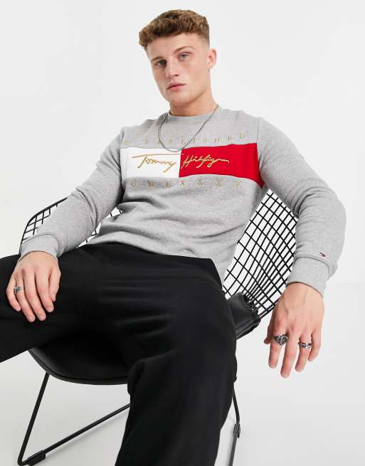 Tommy discount signature sweatshirt