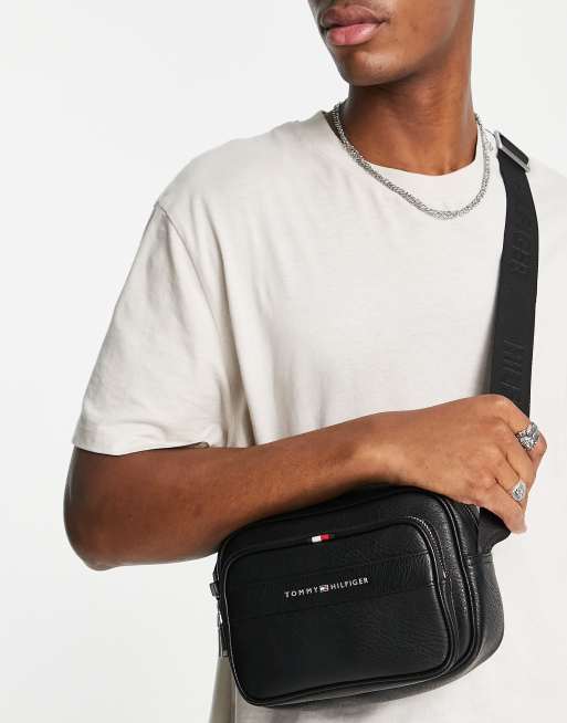 Tommy Hilfiger – Lässige Reporter-Umhängetasche in Schwarz, 4 von 4