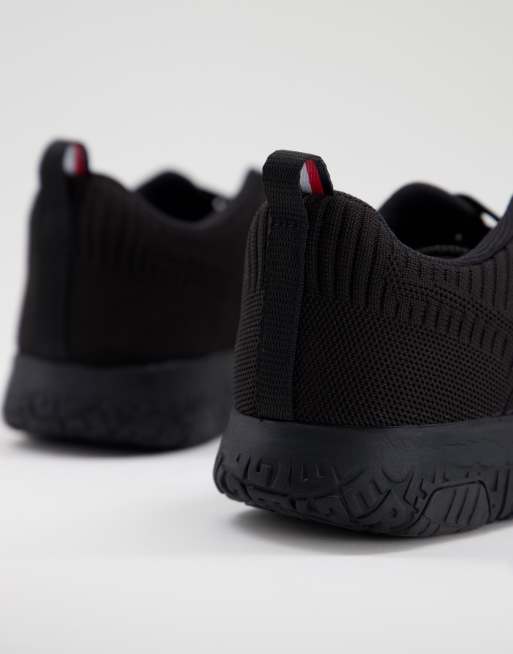 Tommy Hilfiger – Laufsneaker aus Strick in Schwarz mit kleinem Flaggenlogo, 4 von 4