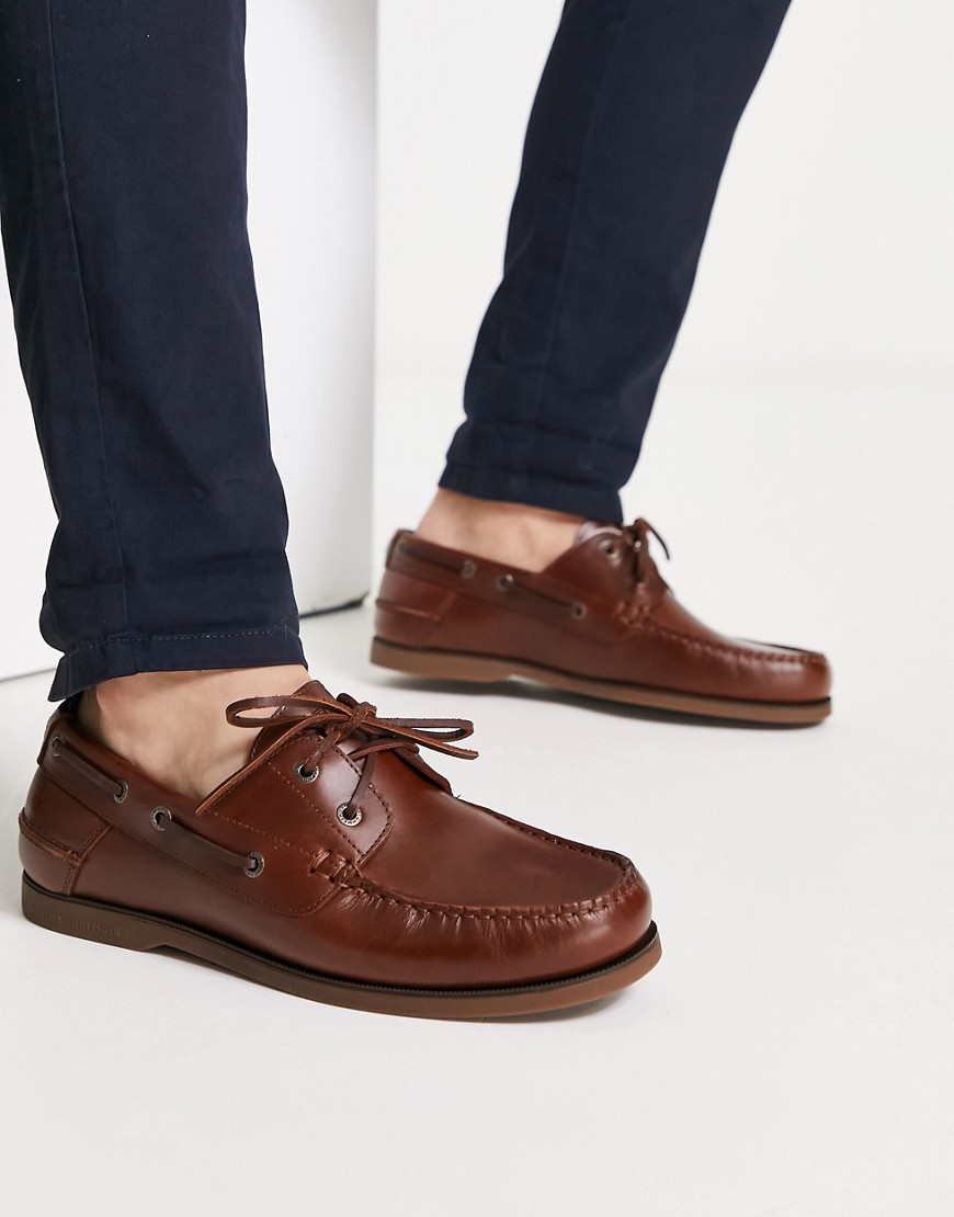 Tommy Hilfiger Leather Boat Shoe In Brown