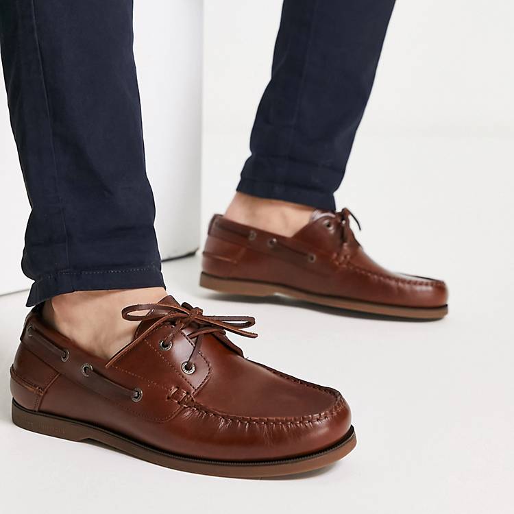 Realista altura mal humor Tommy Hilfiger leather boat shoe in brown | ASOS