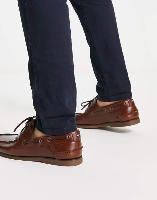 Opaque Fantastisk Synslinie Tommy Hilfiger leather boat shoe in brown | ASOS