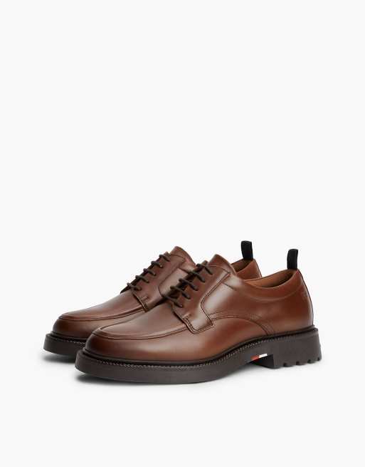 Tommy Hilfiger Leather debossed flag derby shoes in dark brown, 2 of 7