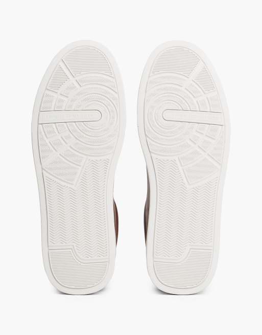 Tommy Hilfiger Leather debossed logo court trainers in light brown, 5 of 7