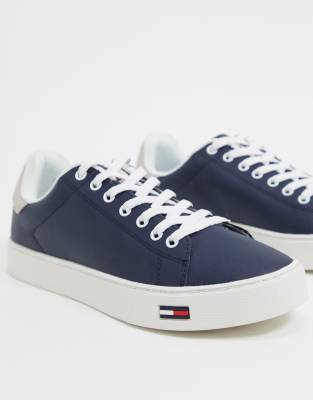 black tommy hilfiger trainers