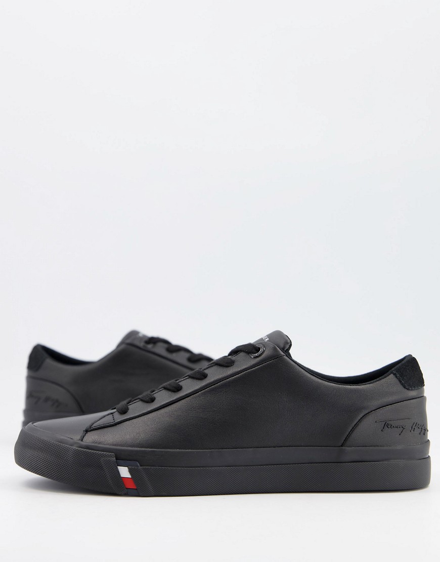 Tommy Hilfiger leather sneakers with small logo in black