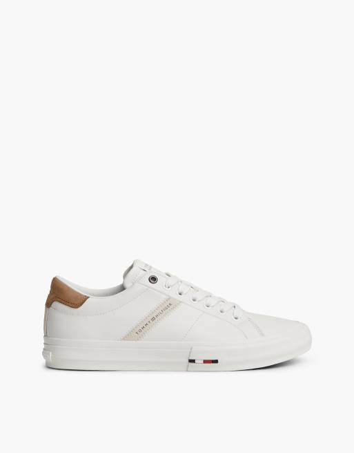 Tommy Hilfiger Leder-Sneaker mit Logo und kontrastierender Ferse in Ecru/Vintage Camel, 1 von 7