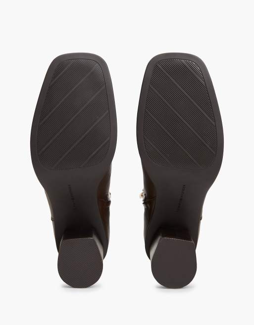 Tommy Hilfiger Leder-Stiefeletten mit Schnallenriemen und Blockabsatz in Dunkelbraun, 5 von 7