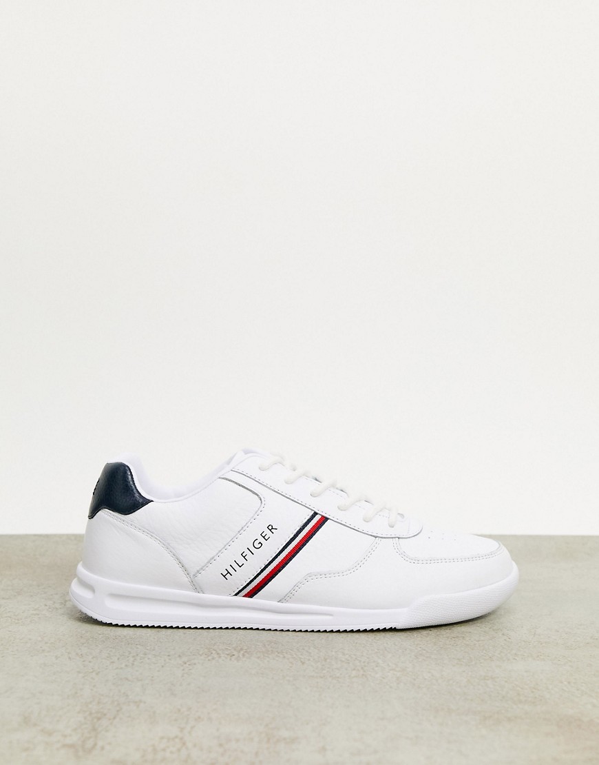 Tommy Hilfiger Lightweight Leather Mix Logo Sneaker In Black-white