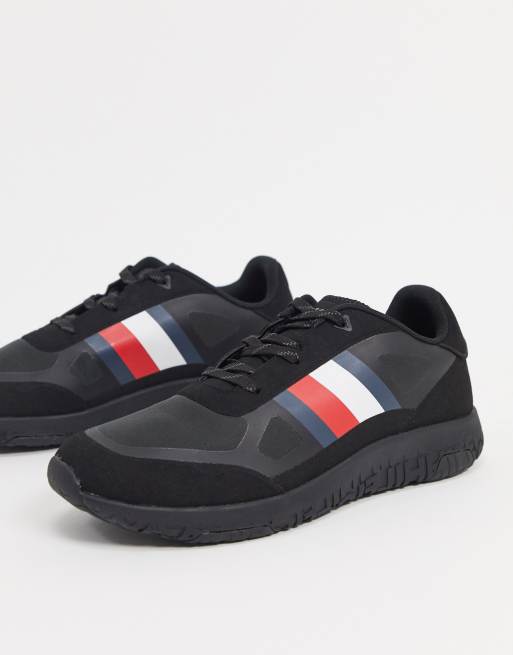 Tommy Hilfiger lightweight mix runner trainer in black with side flag ...