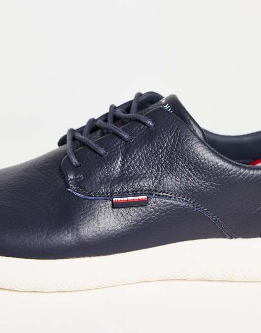 Tommy Hilfiger lighweight city sneakers in navy, 2 of 4