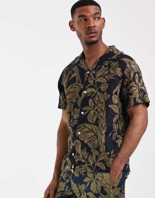 Tommy Hilfiger linen set in navy floral print, 2 of 3