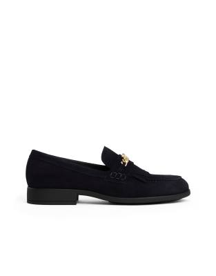 Tommy Hilfiger - Loafer aus Wildleder in Schwarz mit Kettenverzierung