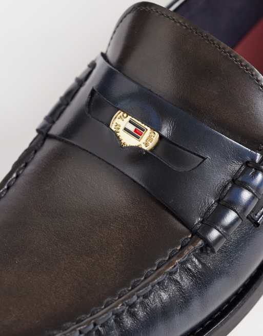 Tommy Hilfiger loafers van premium leer met plooien in navy, 2 van 4